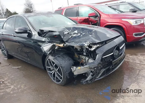 2022 Mercedes-Benz E 350 z USA, uszkodzony, nr VIN W1KZF8DB6NB091602